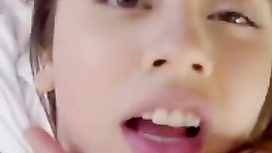 Кто-то жарит, кто-то масла подливает