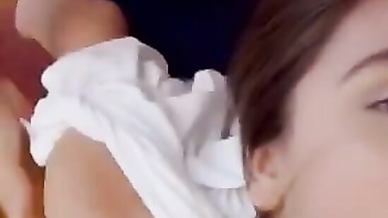 Кто-то жарит, кто-то масла подливает