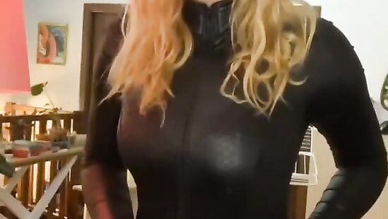 Со мной лучше не шутить, а то въе(вые)бу