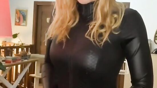 Со мной лучше не шутить, а то въе(вые)бу