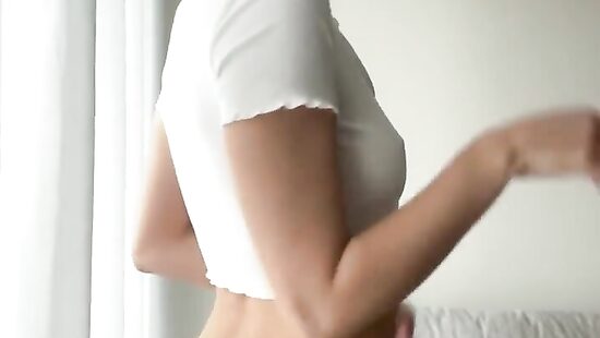 Не по размеру юбчонка