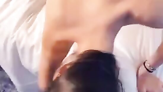 И чё они сиси мнут?