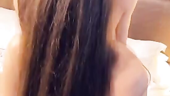 И чё они сиси мнут?