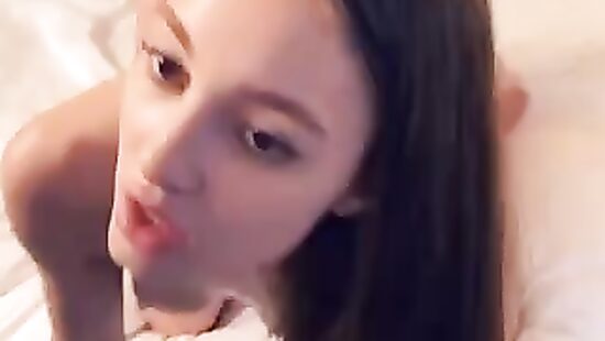 И чё они сиси мнут?