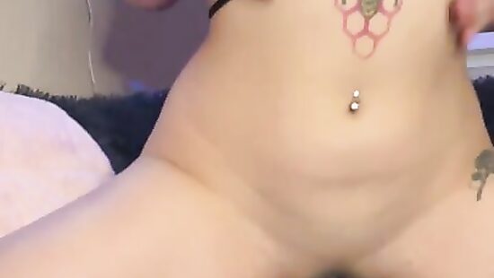 Подменил бы кто на пенис...